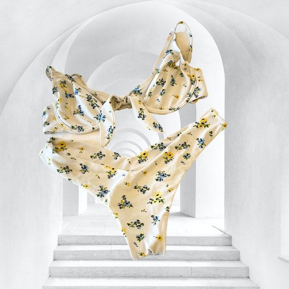 Blackbough Other - Blackbough White Floral Bikini Set Size S